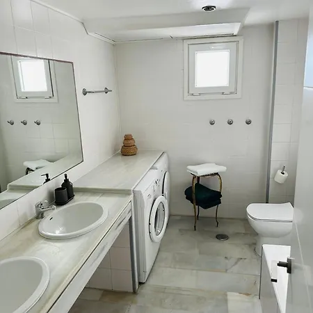 Homelystay - Marbella, Puerto Banus *